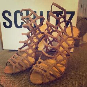 SCHUTZ HEELS NUDE COLOR